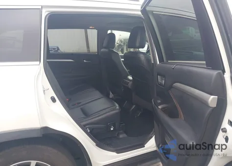 2018 Toyota Highlander Xle from USA, damaged, VIN 5TDKZRFH4JS547206